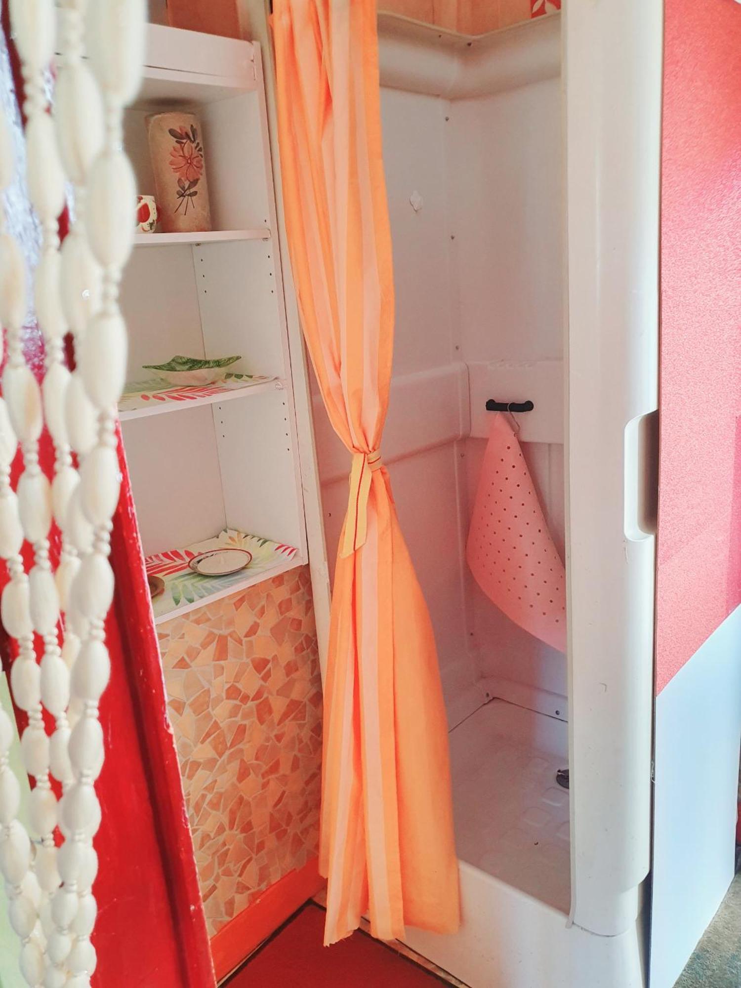 Bed And Breakfast Les Roses Multicolores Du 47 Fumel Exterior foto